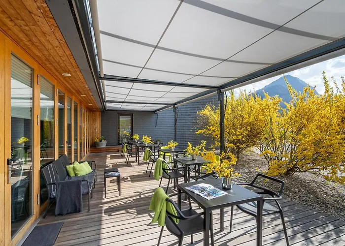 Backpackers Villa Sonnenhof - Hostel Interlaken