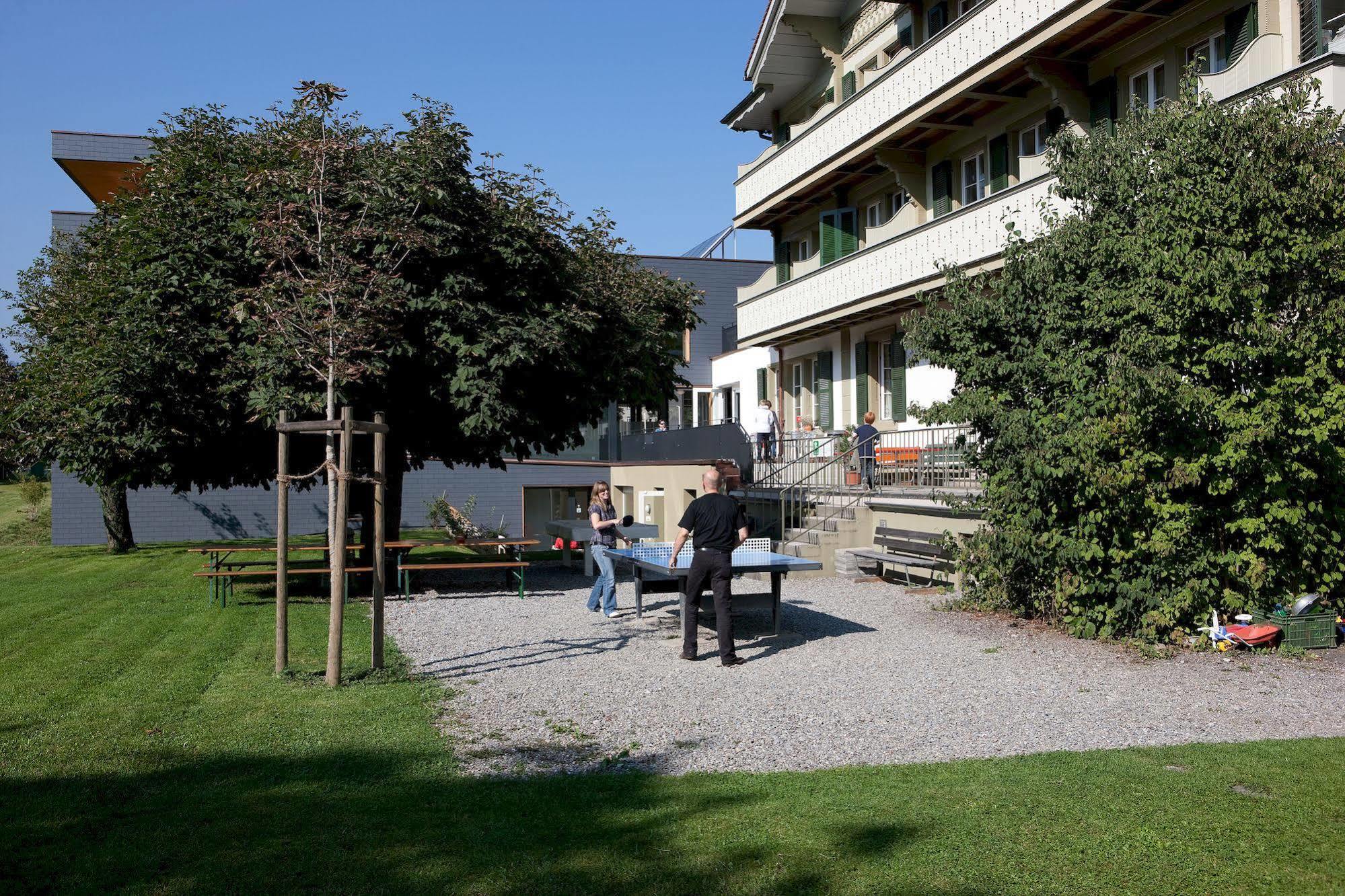 Hostel Backpackers Sonnenhof - *